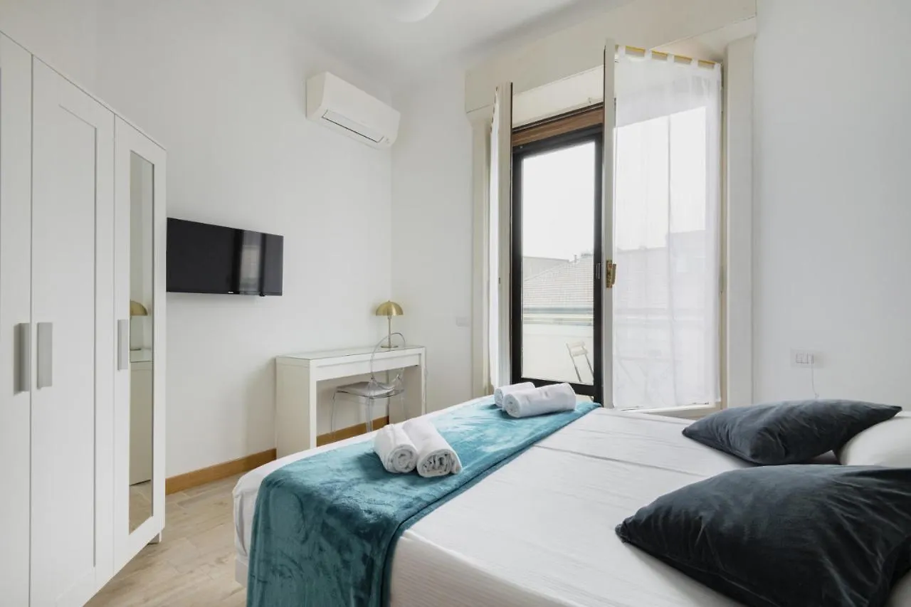 Easylife - Attico Di Lusso A Pochi Passi Dal Duomo Apartment Milan Italy